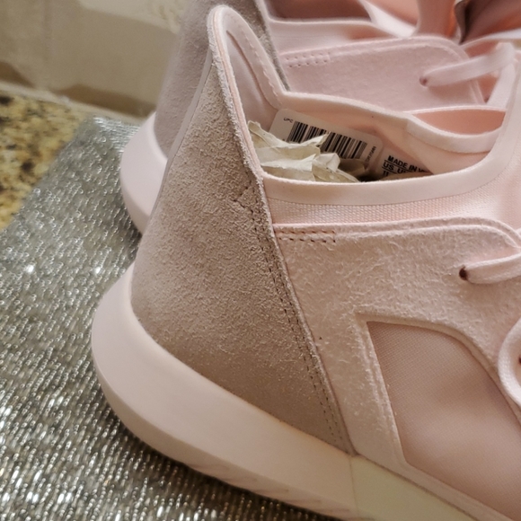 SOLD! ADIDAS Pink Tubular Defiant Shoes - Size 11 - Picture 5 of 11